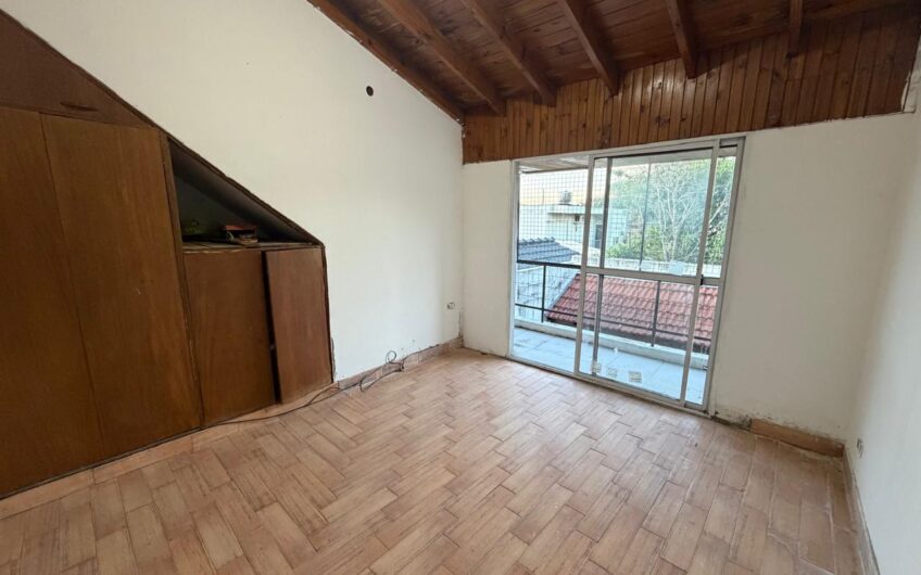 Venta- Triplex 4 Amb. – José Camilo Crotto Al 7800 – Martin Coronado