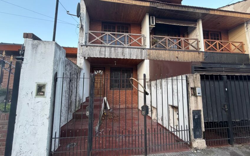 Venta- Triplex 4 Amb. – José Camilo Crotto Al 7800 – Martin Coronado