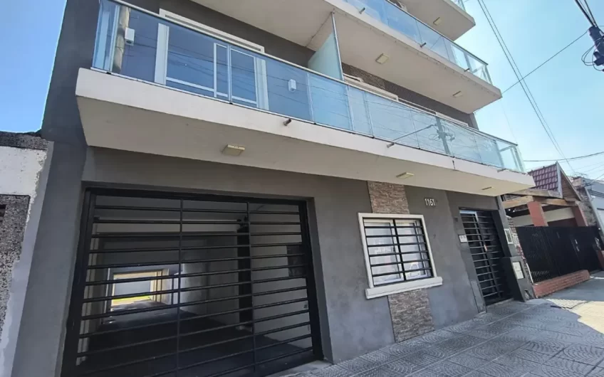 Venta- Cochera- San Lorenzo al 1100- Villa Bosch.