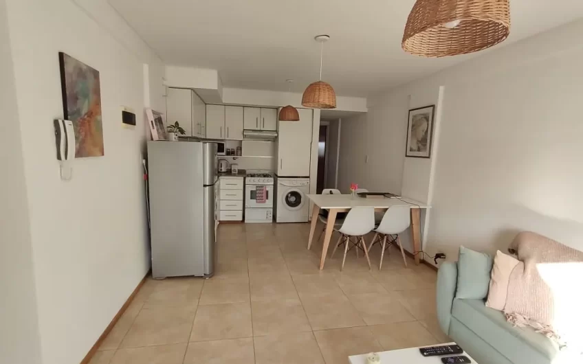 Venta- Dpto 2 Amb C/cochera- Remedios De Escalada Al 6900- Martín Coronado