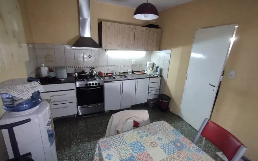 RESERVADO- Casa 3 Amb. + Local- Benito Perez Galdos Al 9700- Pablo Podesta.