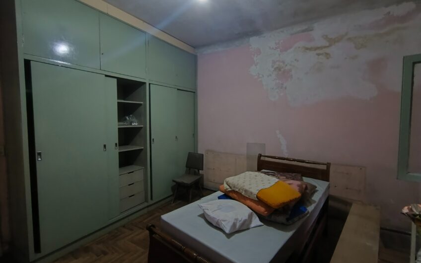 Venta en Block- Casa de 3 Amb. + depto. 2 amb.-Campo de Mayo al 6700-Martín Coronado.