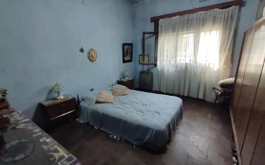 Venta- Casa- 3 Amb- Angel Pini Al 4600- Caseros