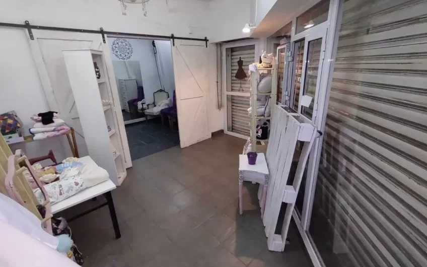 RESERVADO- Casa 3 Amb. + Local- Benito Perez Galdos Al 9700- Pablo Podesta.