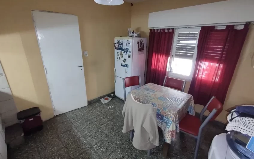 RESERVADO- Casa 3 Amb. + Local- Benito Perez Galdos Al 9700- Pablo Podesta.