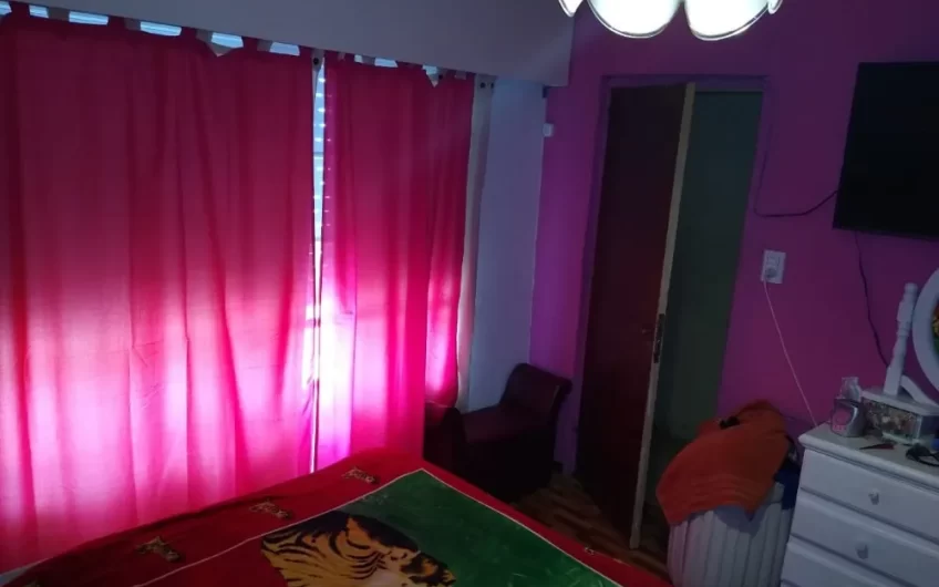Venta – Casa y Dpto.- 2 Amb C/garage + Dpto – 25 De Mayo Al 4200- Billinghurst.