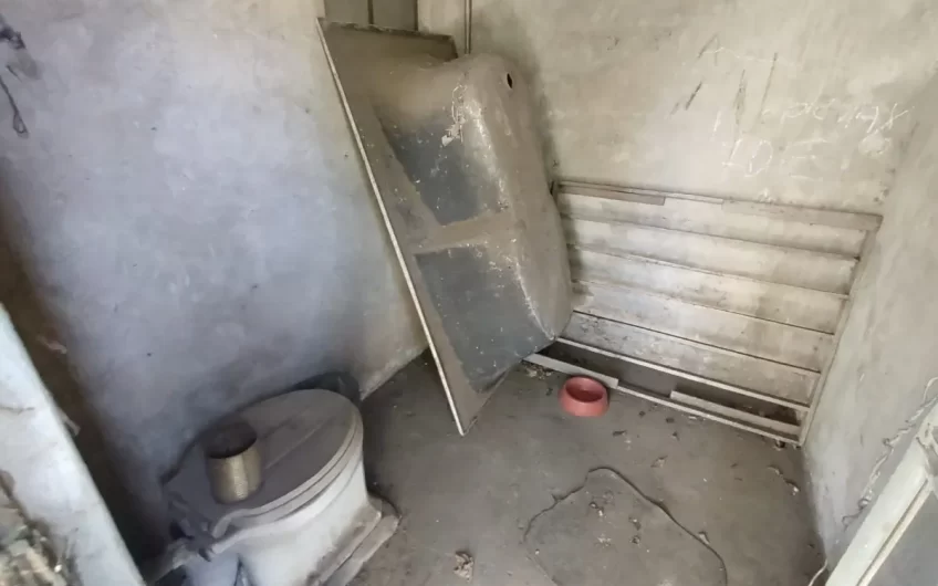 Venta- Casa- 3 Amb- Angel Pini Al 4600- Caseros
