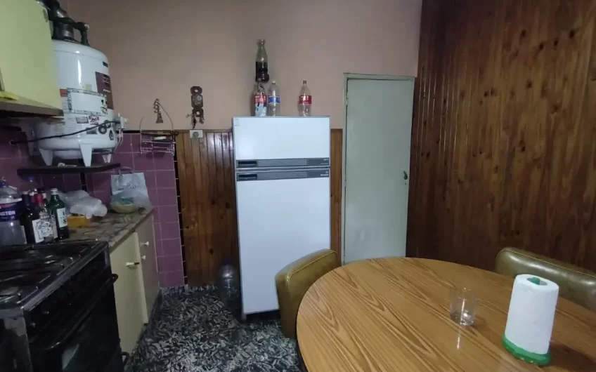 Venta- Casa 3 Amb + Galpón de 80m2- 12 De Octubre Al 1200- Villa Bosch