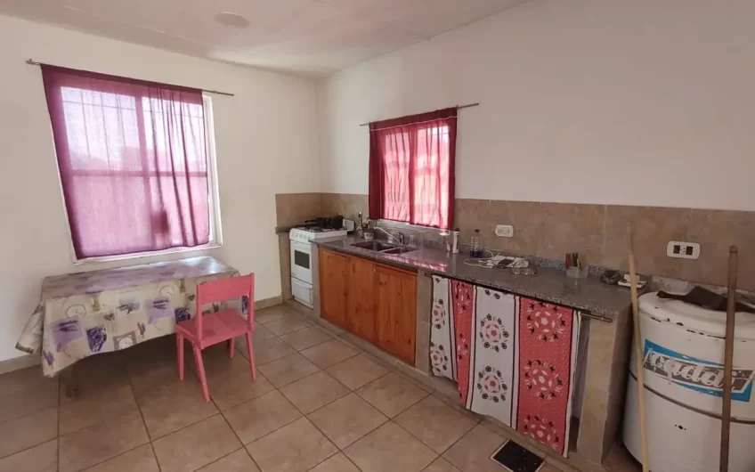 Venta En Block- Casa 3 Amb + Oficina + Monoambiente – Perón Al 10.300- P. Podesta