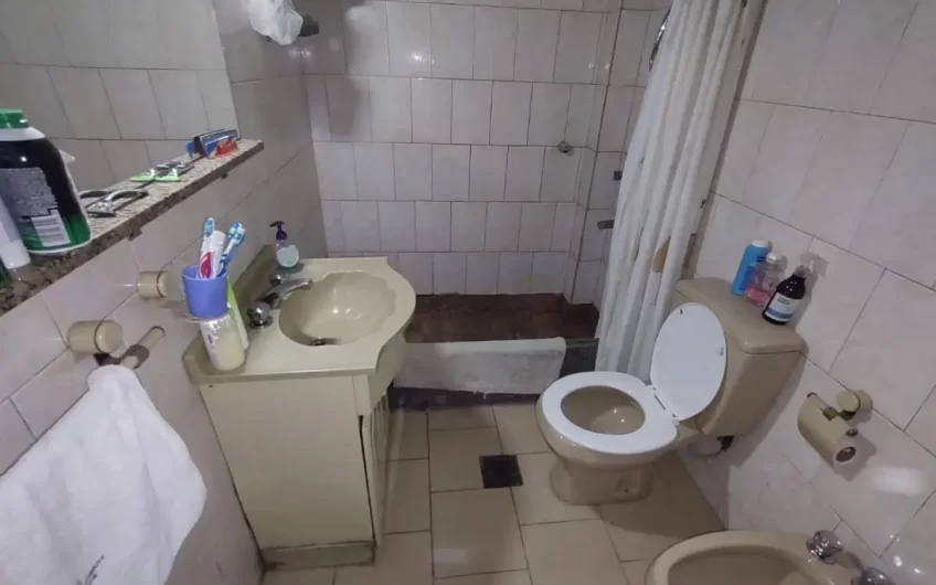 Venta En Block- Casa 3 Amb + Oficina + Monoambiente – Perón Al 10.300- P. Podesta