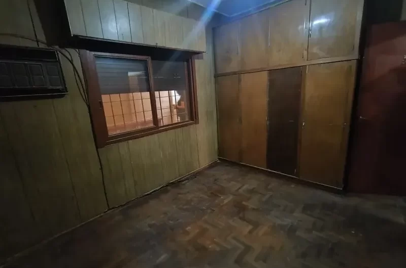 Venta En Block- Casa 3 Amb + Dpto. 3 Amb- Naón Al 4300- Billinghurst