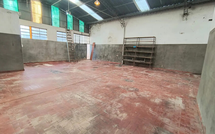 Venta- Galpon 150m2- Sargento Palma Al 1100- Villa Bosch.