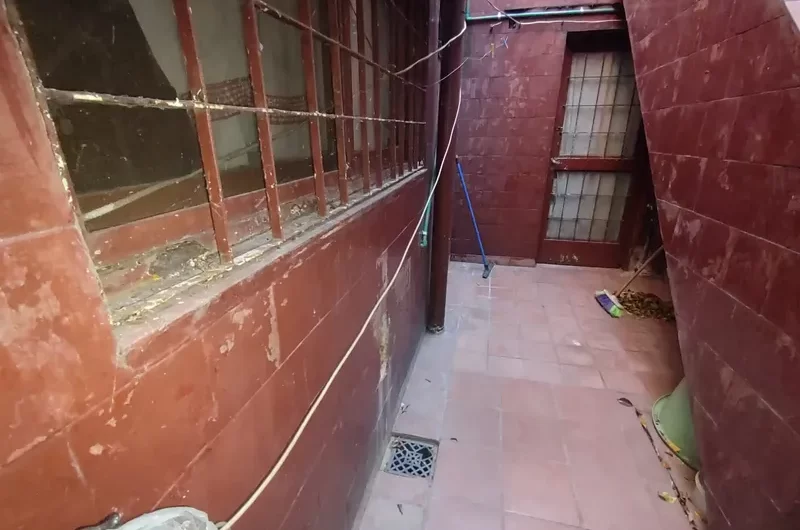 Venta En Block- Casa 3 Amb + Dpto. 3 Amb- Naón Al 4300- Billinghurst
