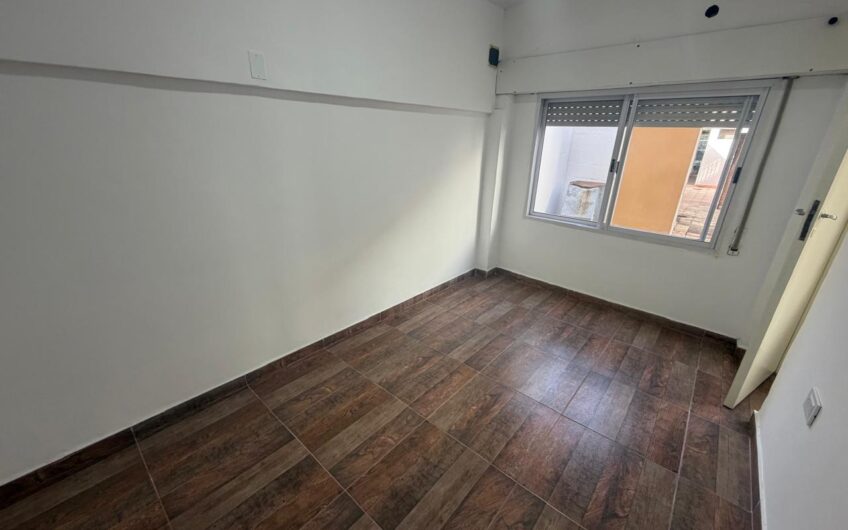 Alquiler – Depto 3 Amb Con Patio – San Lorenzo 5900 – Billinghurst