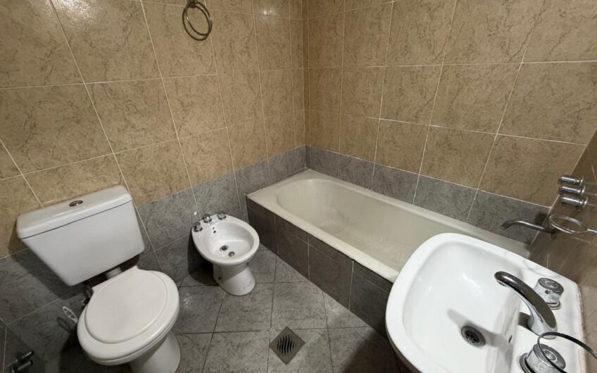 Alquiler – Dpto 2 Amb Con Patio – San Lorenzo 5900 – Billinghurst